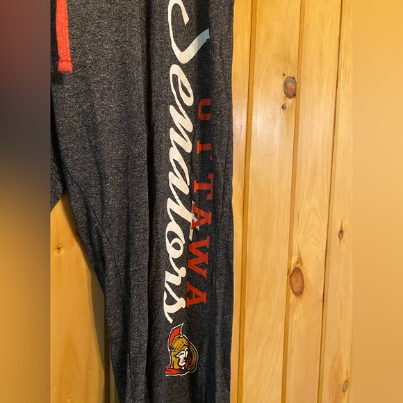 NHL Ottawa Senators Women’s Gray Pajama Pants - Picture 5 of 8